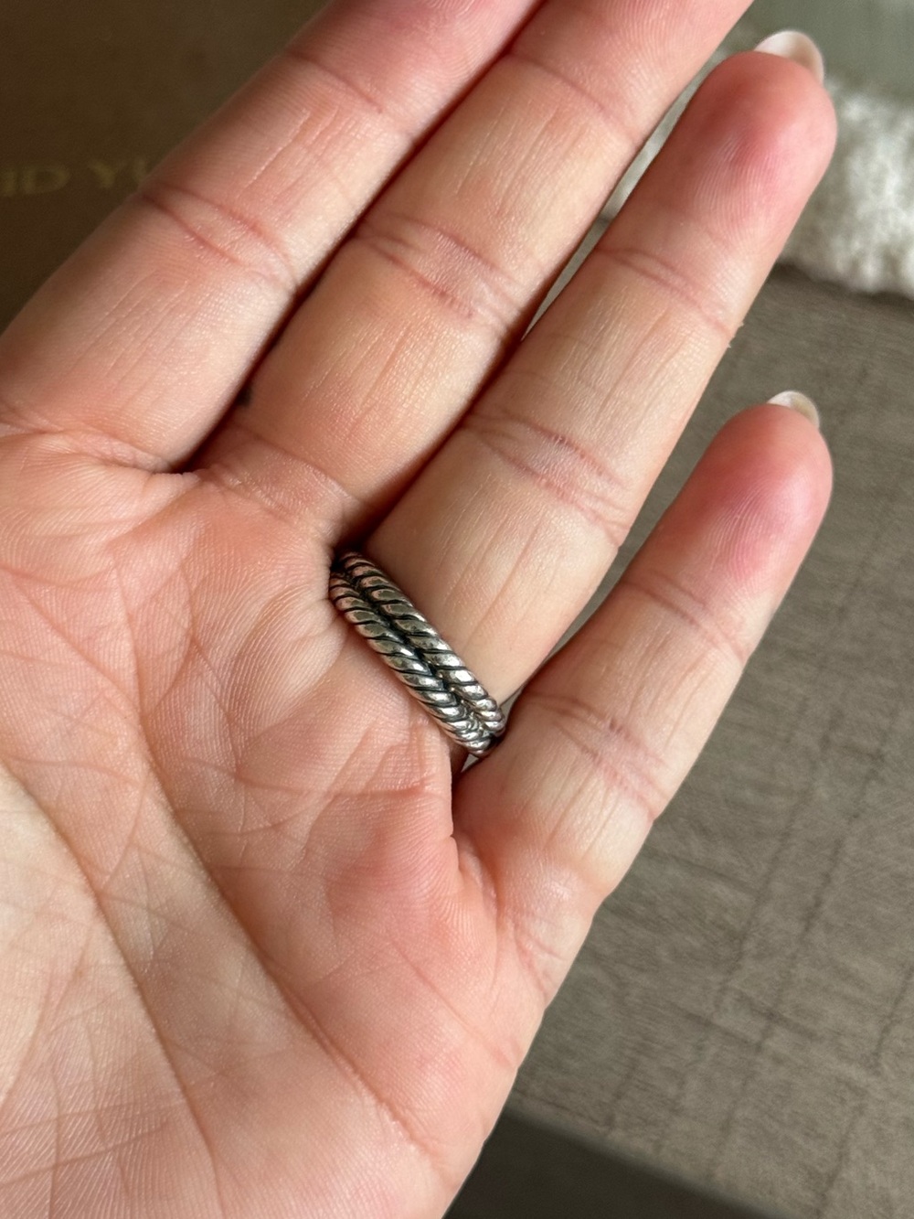 David Yurman Loop Cable Ring - Picture 6 of 9